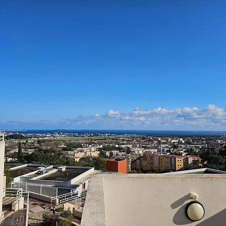 Апартаменты Panorama Unique Standing Cannes A Portee & Piscine Chauffee Мандельё-ла-Напуль