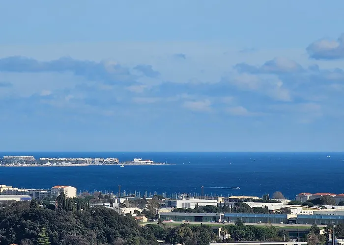 Διαμέρισμα Panorama Unique Standing Cannes A Portee & Piscine Chauffee